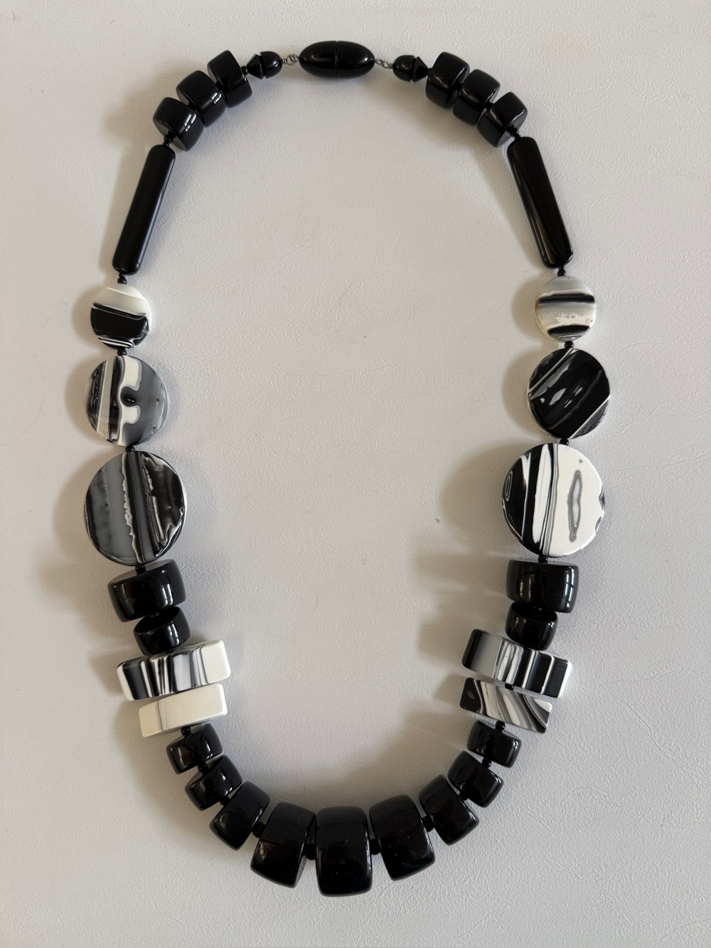 ANGELA CAPUTI Multicolor Long Chain Beaded Resin Necklace